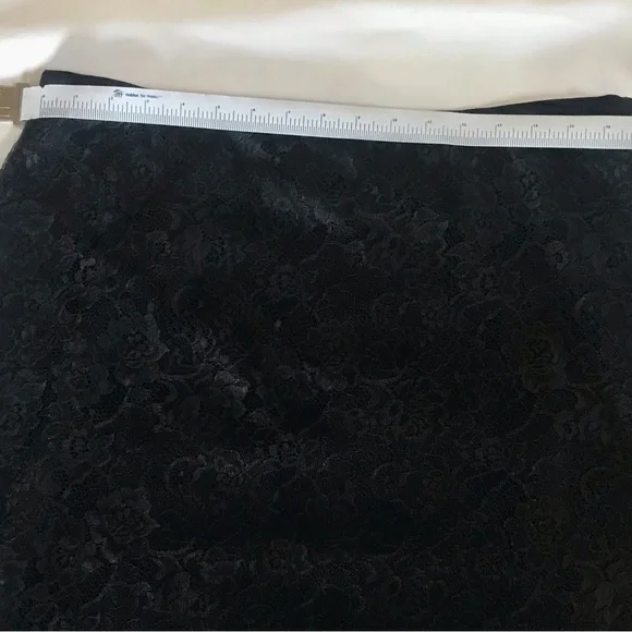Liz Claiborne Liz Sport Skirt Size 16 Black Floral Lace Fully Lined side zipper - Picture 2 of 13